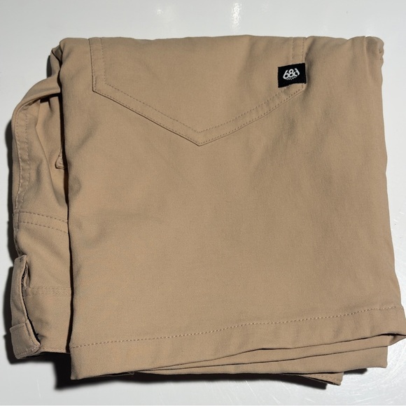 686 Everywhere Collection Men's Hybrid Shorts - Tan (EUC) - Picture 5 of 8
